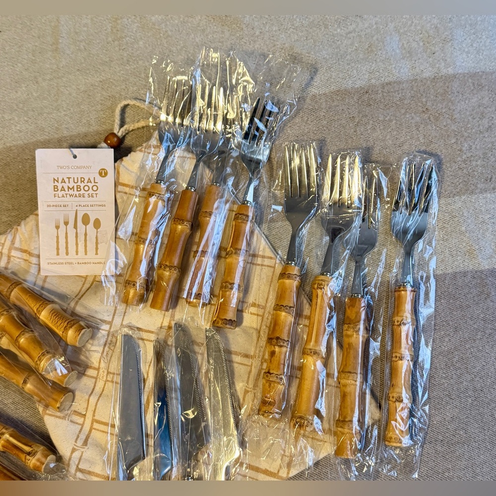 Two's Company Bamboo Handle Flatware Set - Picture 4 of 6